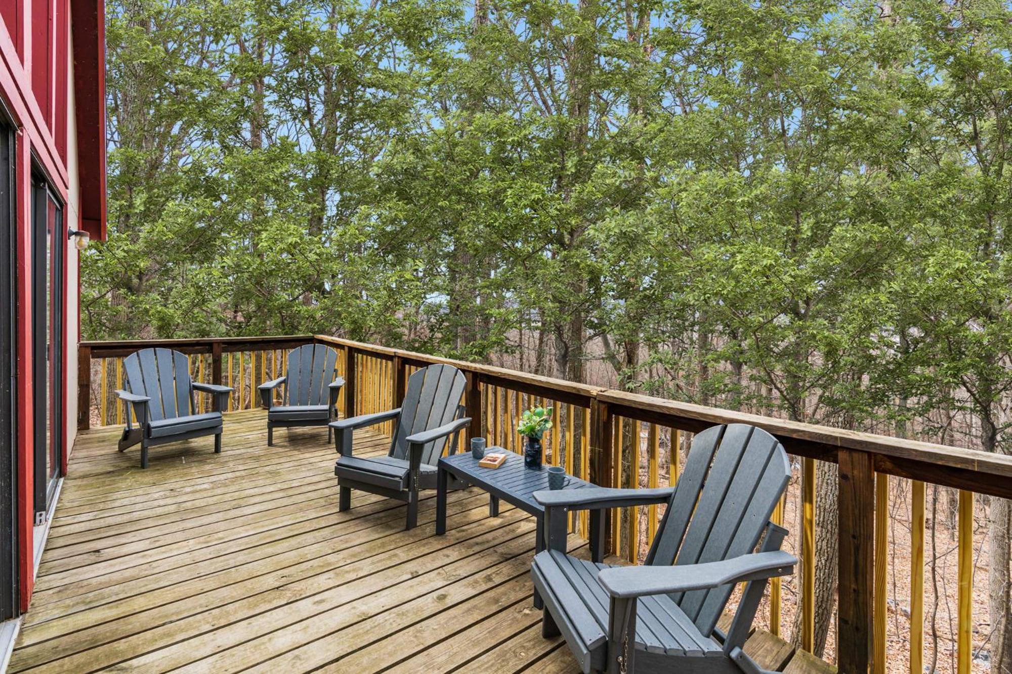 Modern Chalet Cabin W Hot Tub, Deck&Grill, & Wifi! Inwood Екстер'єр фото